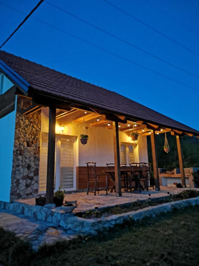 Nektar Park Villa Sara Bihać Esterno foto