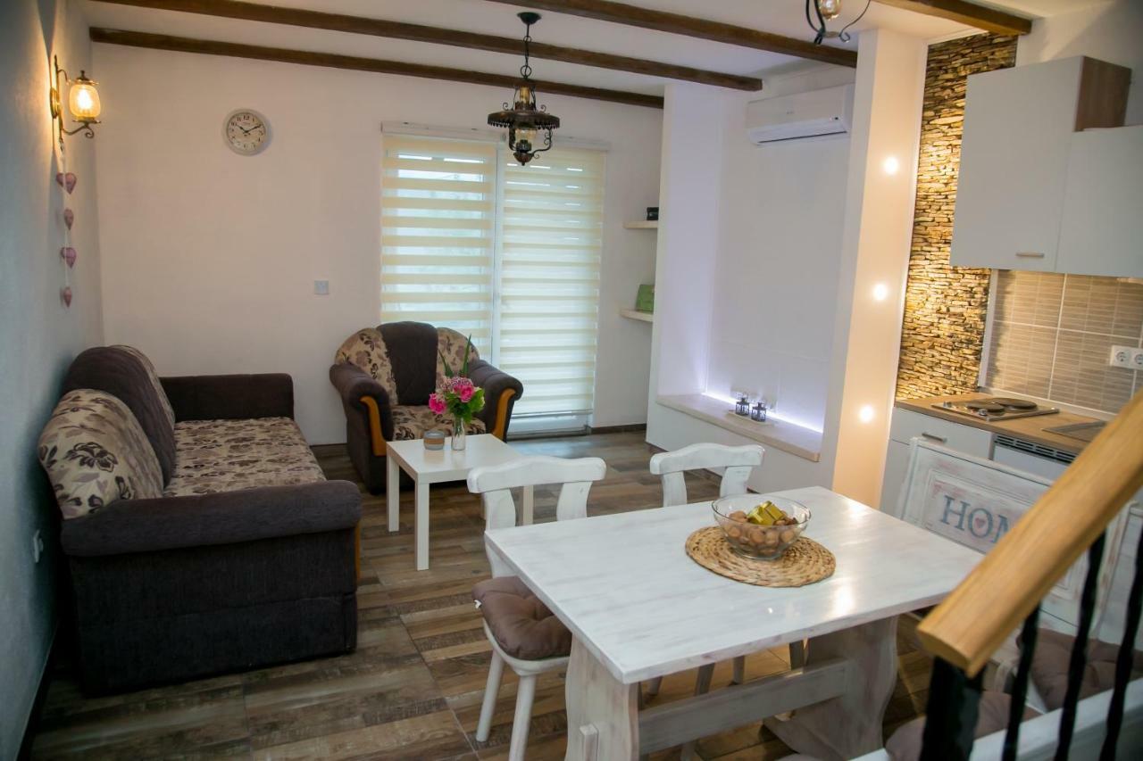 Nektar Park Villa Sara Bihać Esterno foto